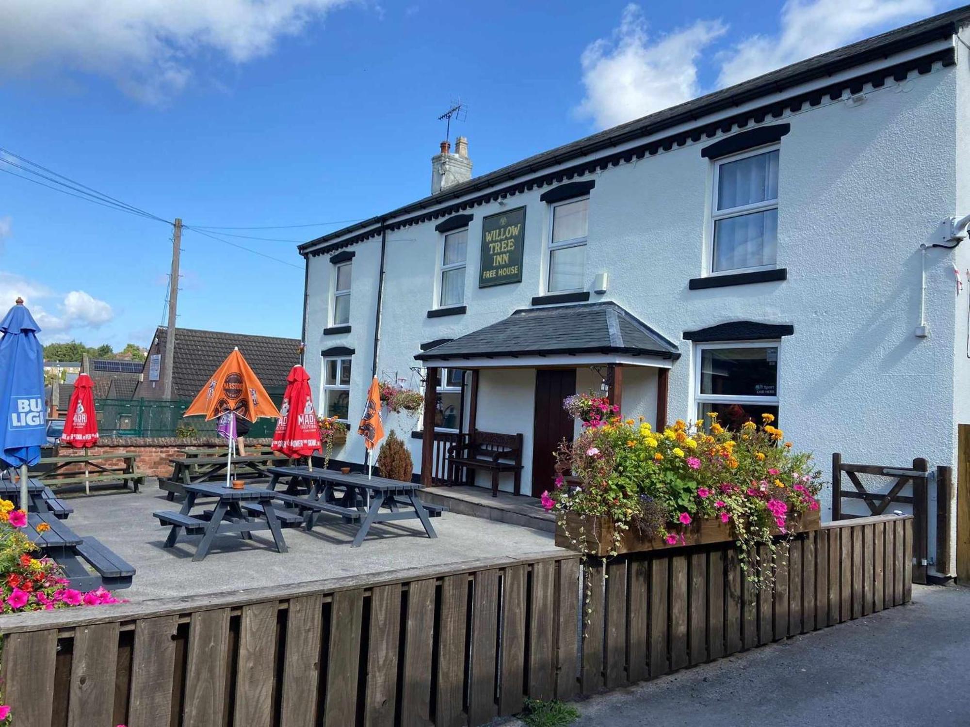 The Willow Tree Inn Pilsley  Esterno foto
